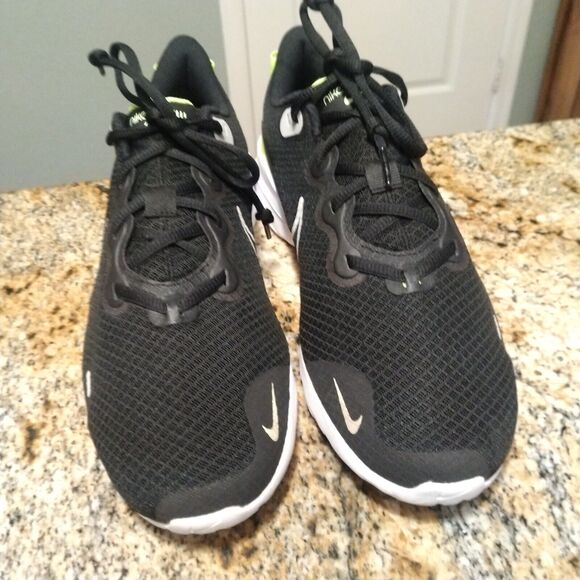 Nike Renew Ride Running Shoes Sneakers Black/Gray/Volt CD0311-007 Men's Sz 10.5 - Picture 9 of 12